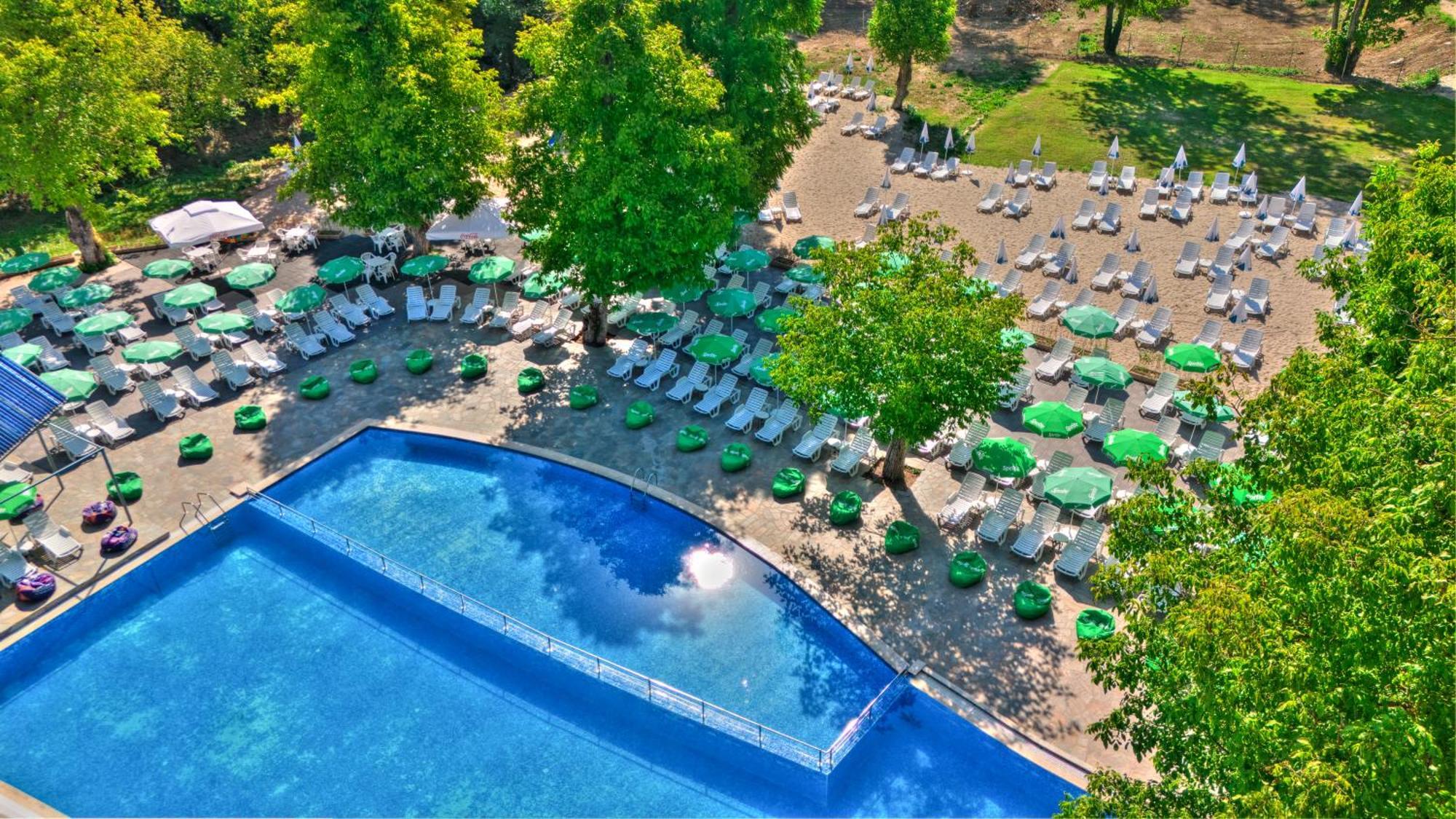 Park Hotel Kaylaka Pleven Exteriör bild